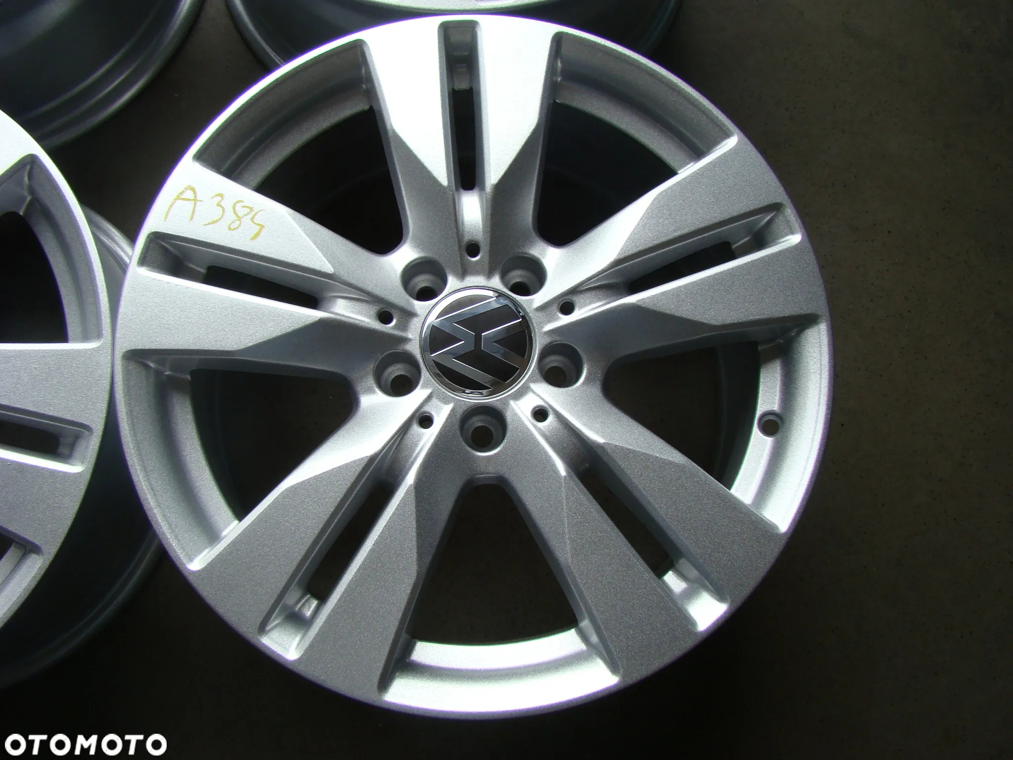 a384 5x112 VW T-Roc Caddy Jetta Touran Golf VII VIII Passat B7 B8 7,5jx17 - 5