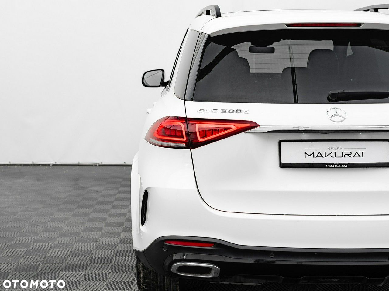 Mercedes-Benz GLE 300 d 4-Matic - 12