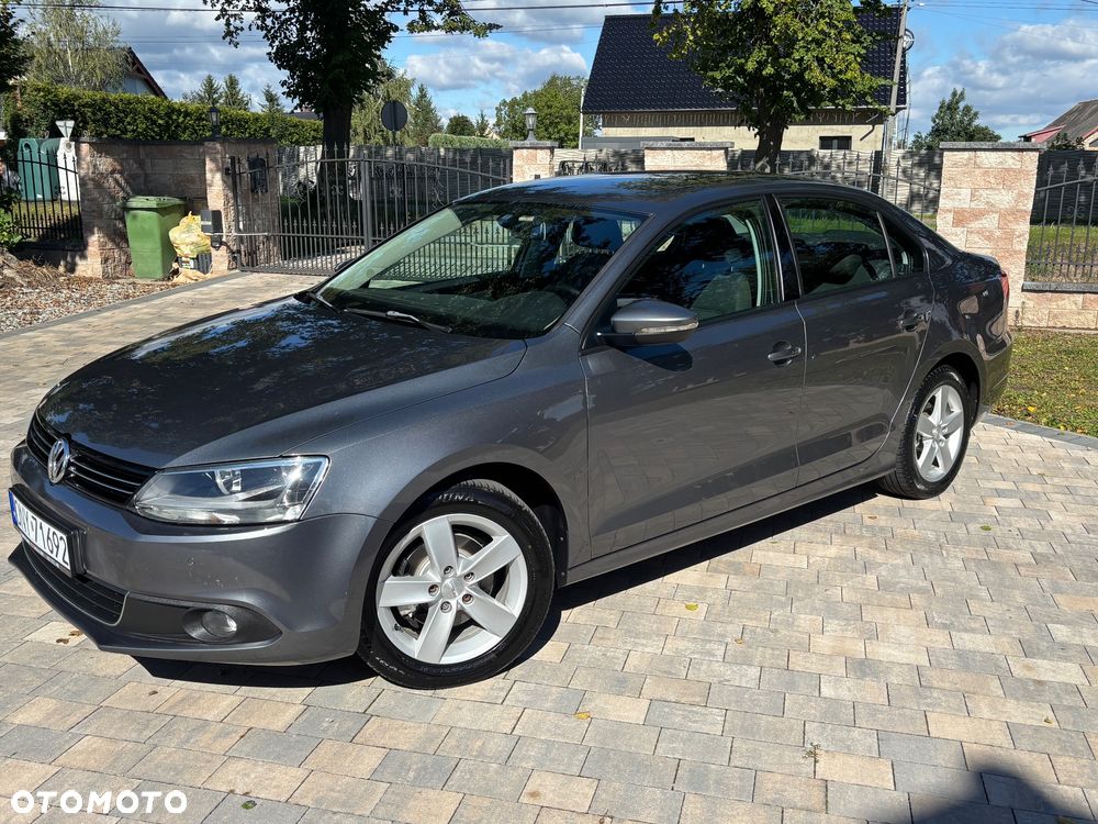 Volkswagen Jetta 1.6 TDI DPF Highline - 1