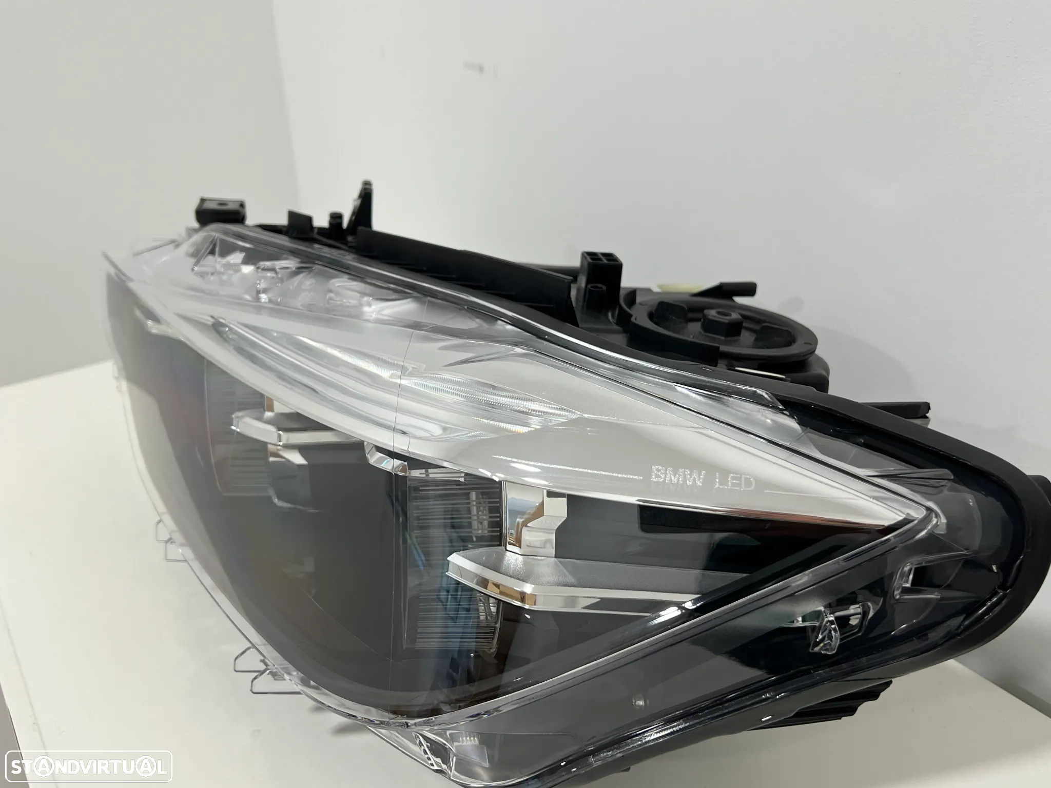 Farol Otica BMW Serie 3 F30/F31 Original Esquerdo Full Led (Black) - 2