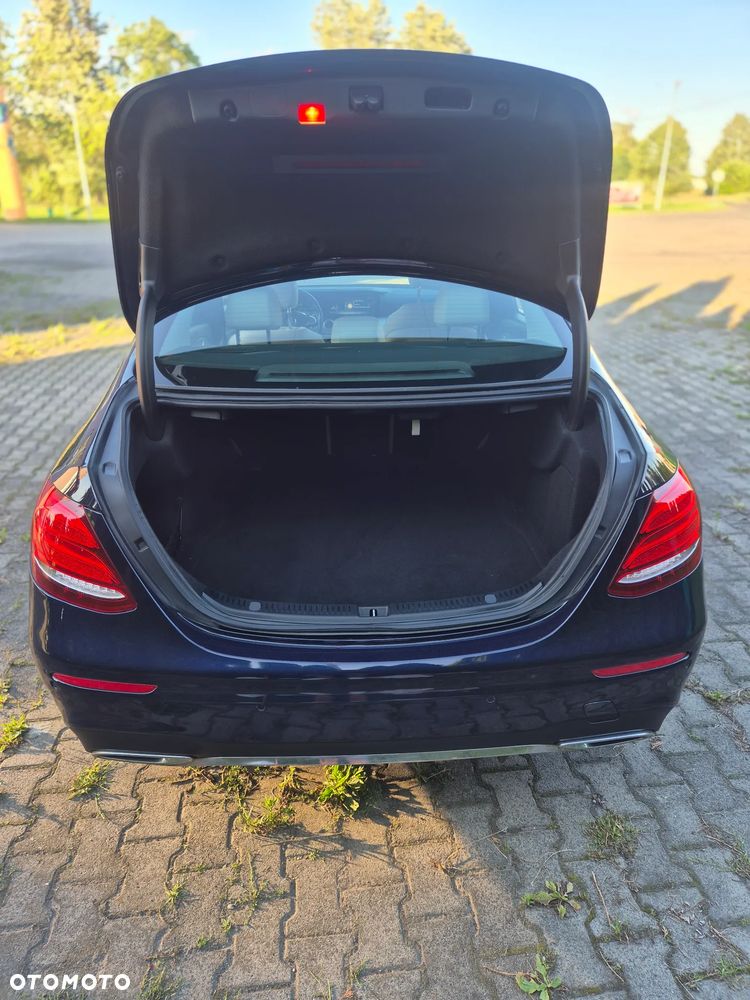 Mercedes-Benz Klasa E 220 d Business Edition 9G-TRONIC - 9