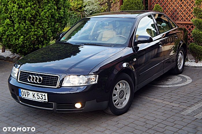 Audi A4 Limousine - 11