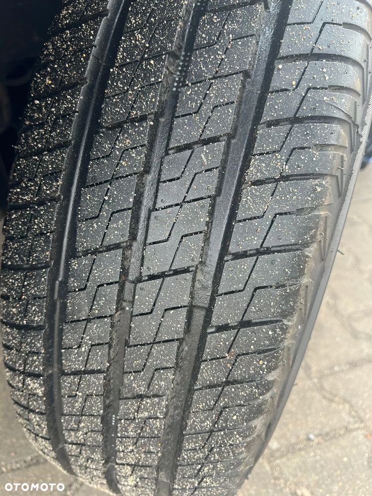 Volkswagen Transporter T5 - 13