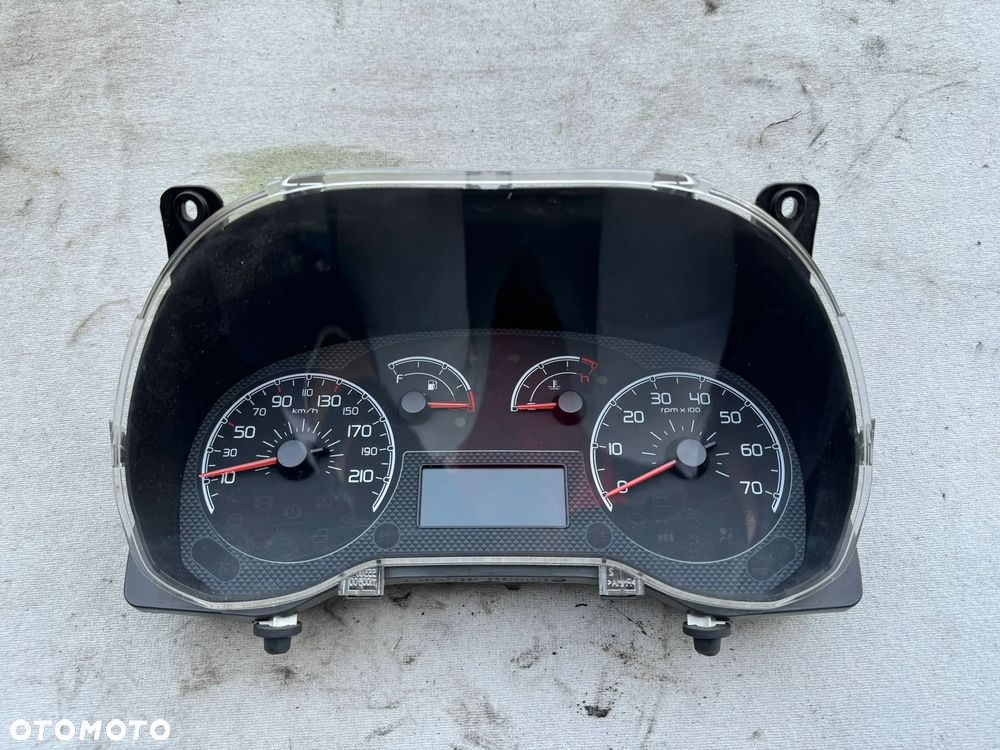PEUGEOT BIPPER CITROEN NEMO 1.3 HDI LICZNIK ZEGARY 1367830080