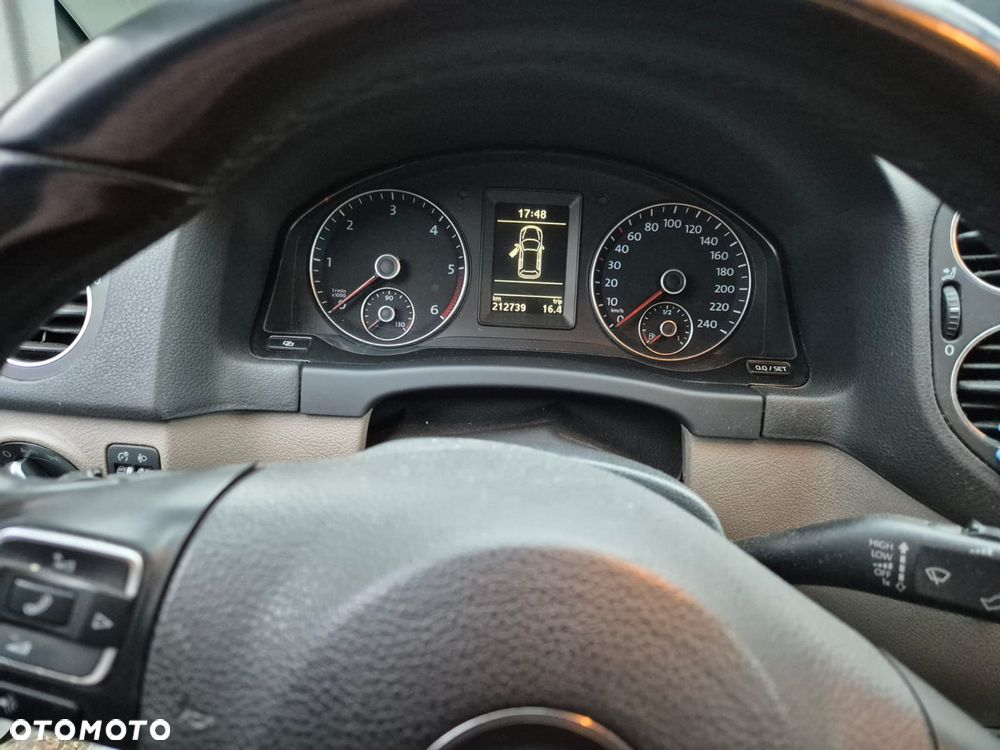 Volkswagen Golf Plus 1.6 TDI BlueMot Comfortline DSG - 6