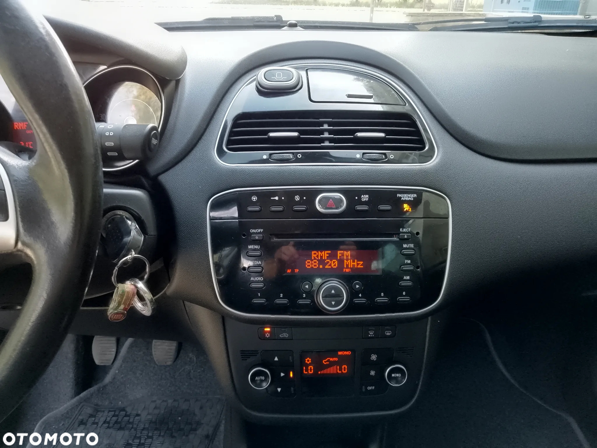 Fiat Punto 1.4 Easy Pakiet Easy Plus S&S - 12