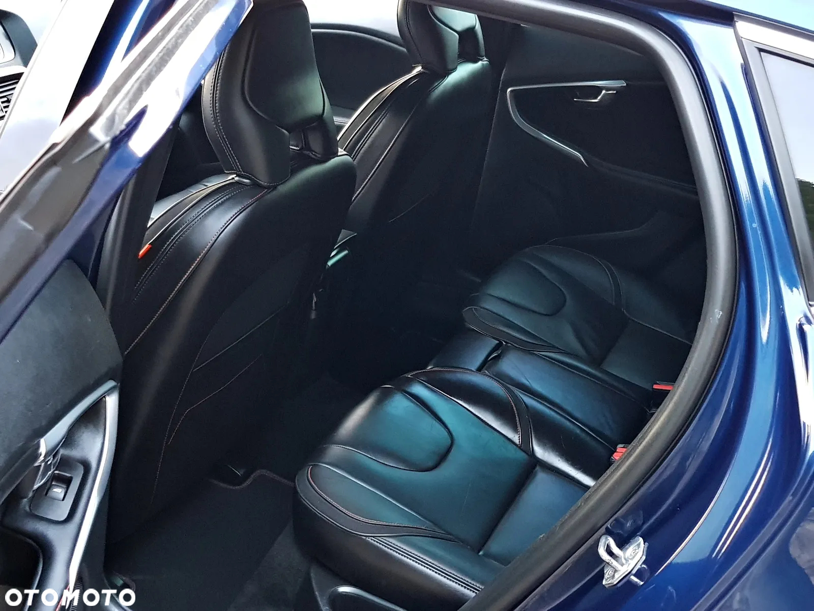 Volvo V40 D3 Drive-E Ocean Race - 10