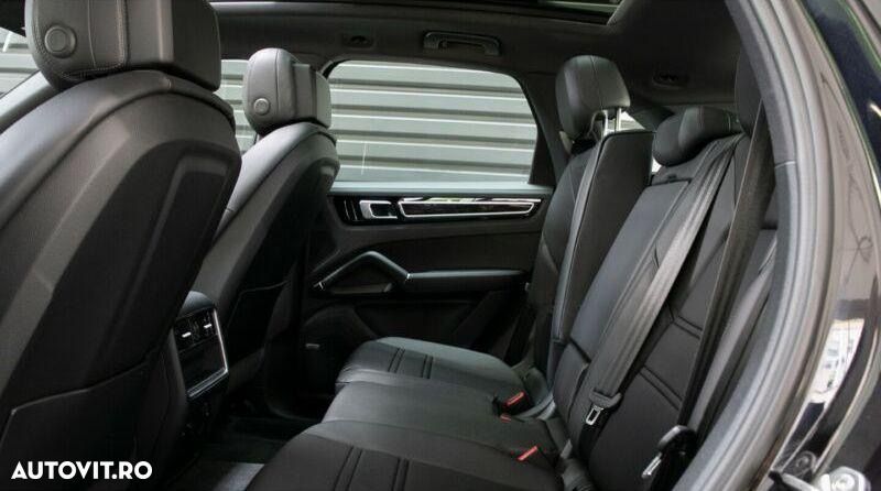 Porsche Cayenne S - 15
