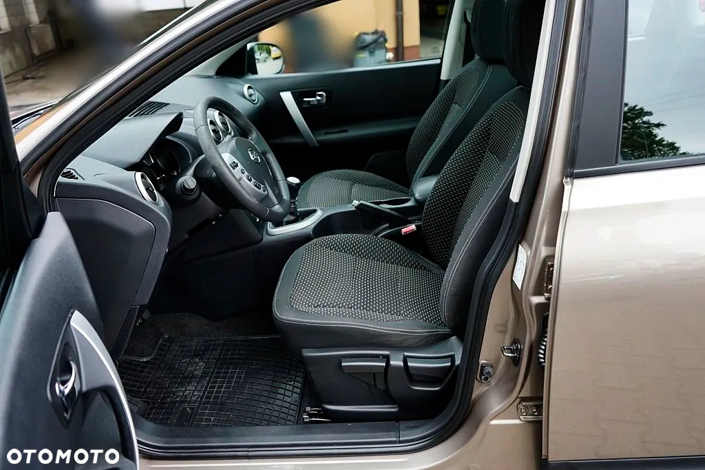 Nissan Qashqai - 14