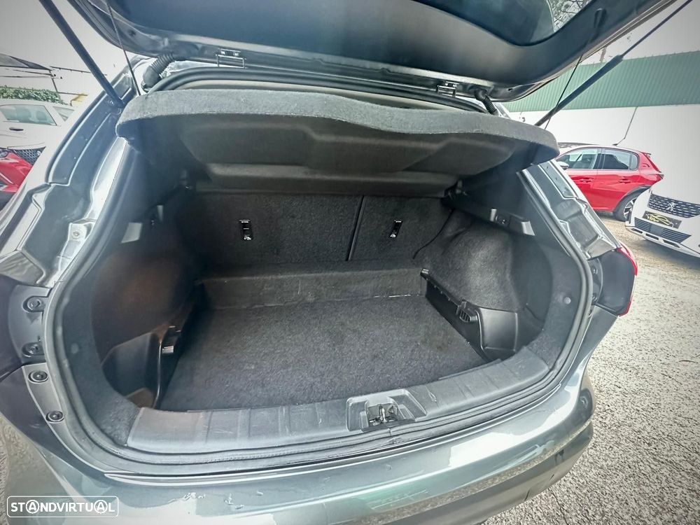 Nissan Qashqai 1.6 dCi Tekna J19 - 20