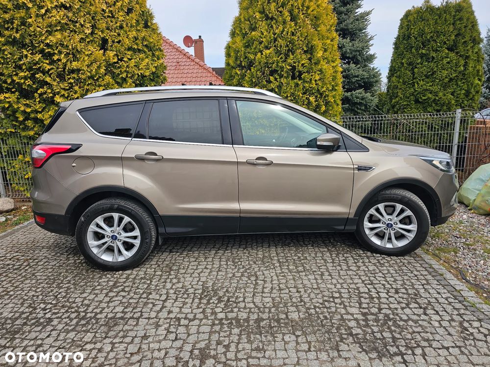 Ford Kuga 2.0 TDCi AWD Titanium - 11
