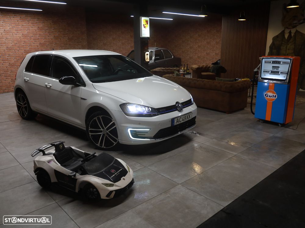 VW Golf 1.4 GTE Plug-In-Hybrid DSG - 1
