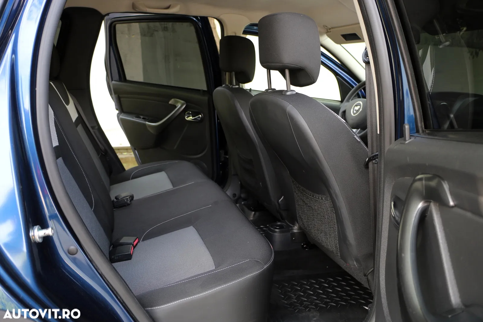 Dacia Duster 1.5 dCi 4x2 Laureate - 14