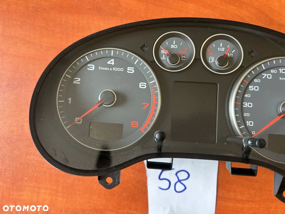 LICZNIK ZEGARY 8P0920932K AUDI A3 8P - 3