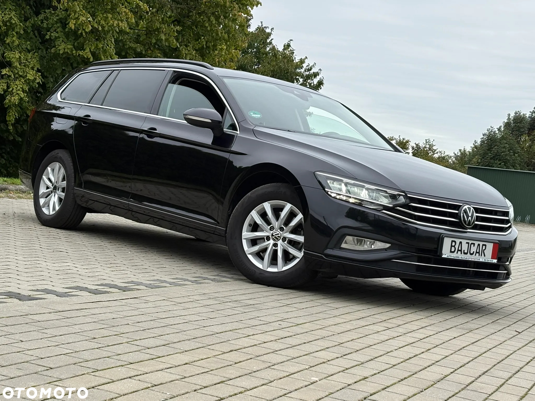 Volkswagen Passat Variant 2.0 TDI SCR DSG Conceptline - 2