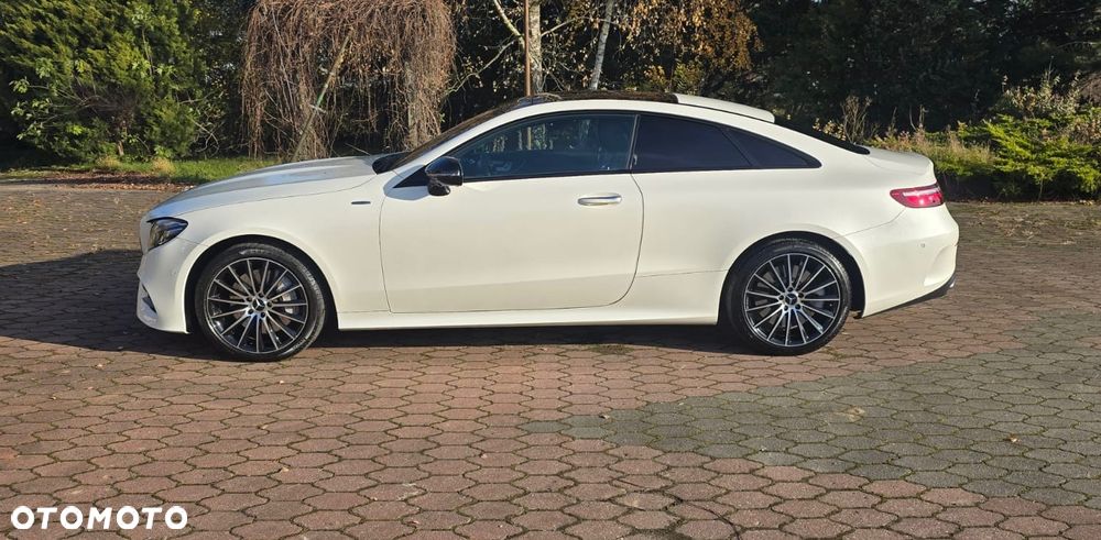 Mercedes-Benz Klasa E 400 4-Matic 9G-TRONIC - 7