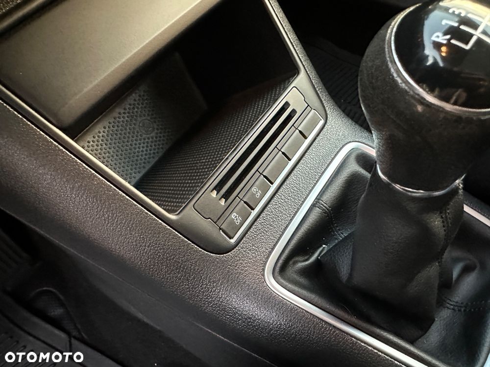 Volkswagen Tiguan 2.0 TDI DPF BlueMotion Technology Trend & Fun - 17