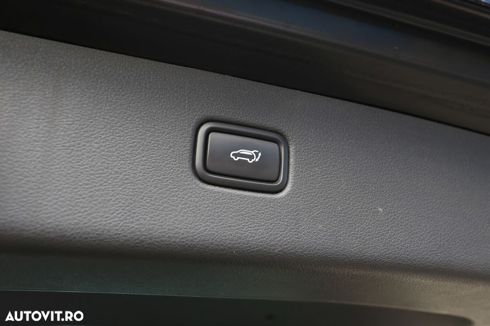 Hyundai Tucson 2.0 CRDI 4WD 6AT Luxury Pack+ - 37