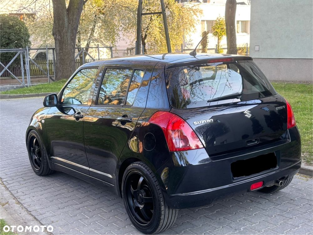 Suzuki Swift 1.3 Club dance - 4