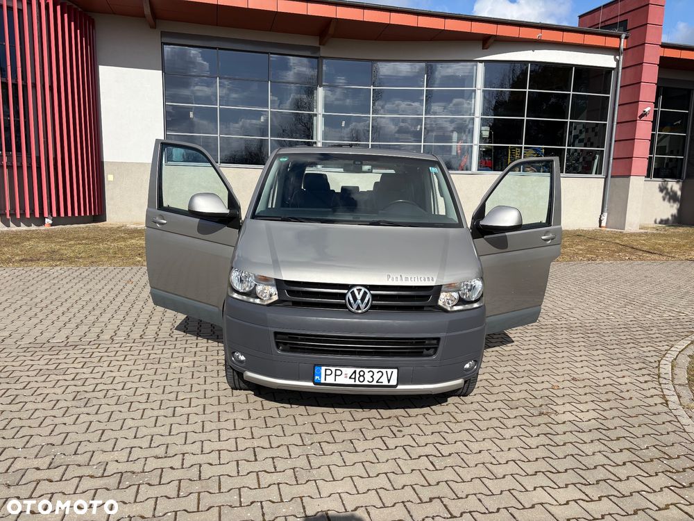 Volkswagen Multivan - 18