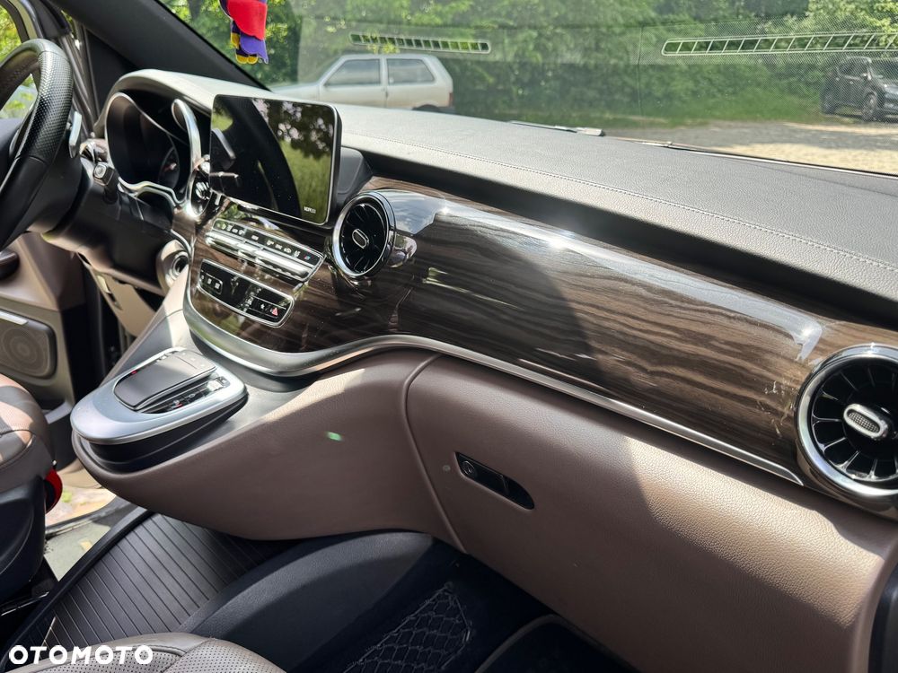 Mercedes-Benz Klasa V 300 d Avantgarde 9G-Tronic (d³ugi) - 12