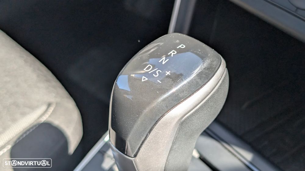 VW Taigo 1.0 TSI Urban DSG - 14