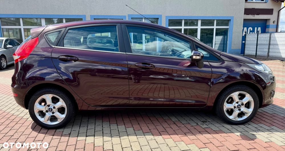 Ford Fiesta 1.25 Celebration - 5