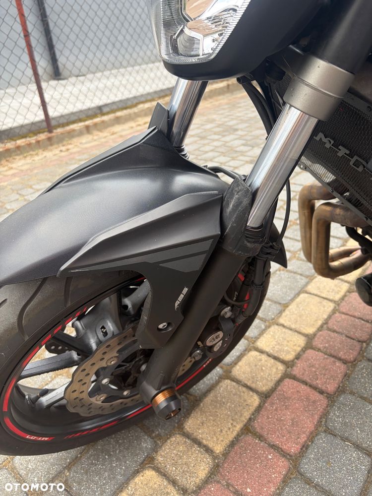 Yamaha MT - 9