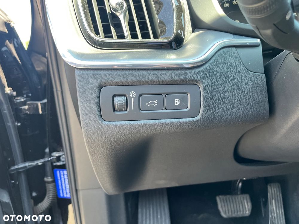 Volvo XC 60 - 32