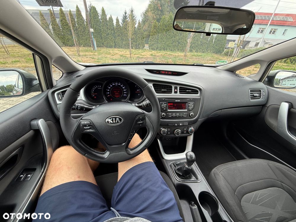 Kia Ceed 1.4 CVVT Dream Team Edition - 29