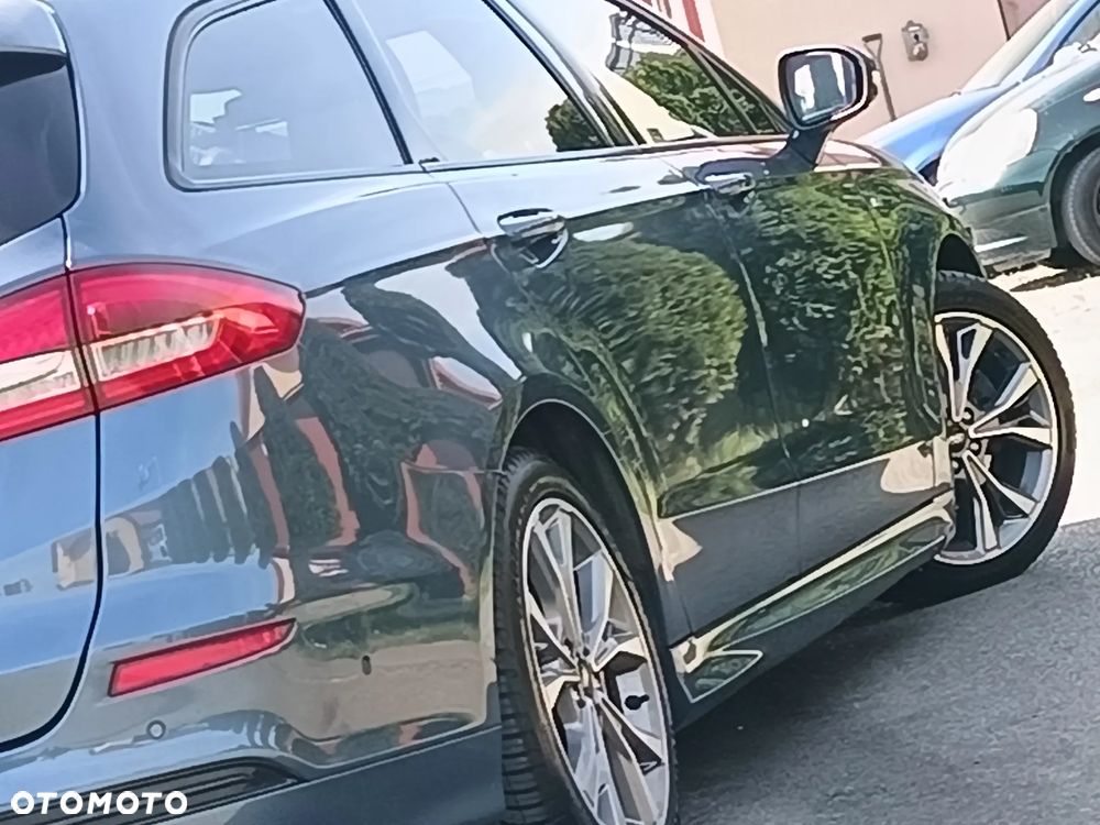 Ford Mondeo - 10