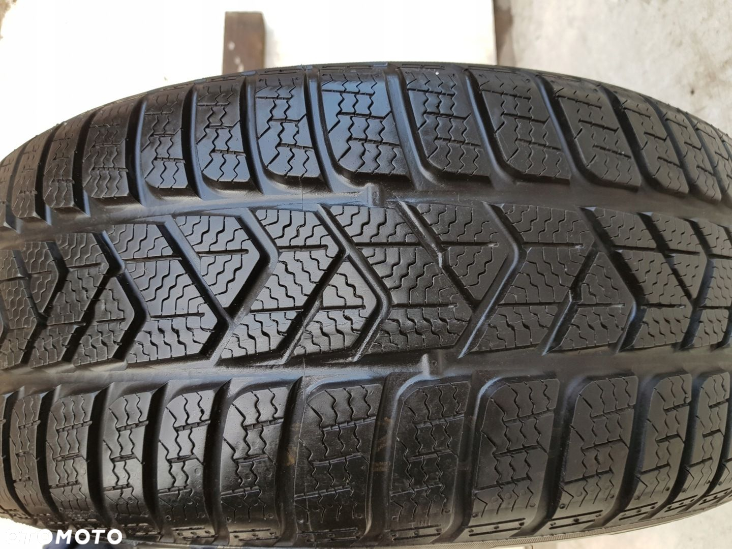 Pirelli SottoZero 3 215/55 R17 98V 7,1mm. - 5