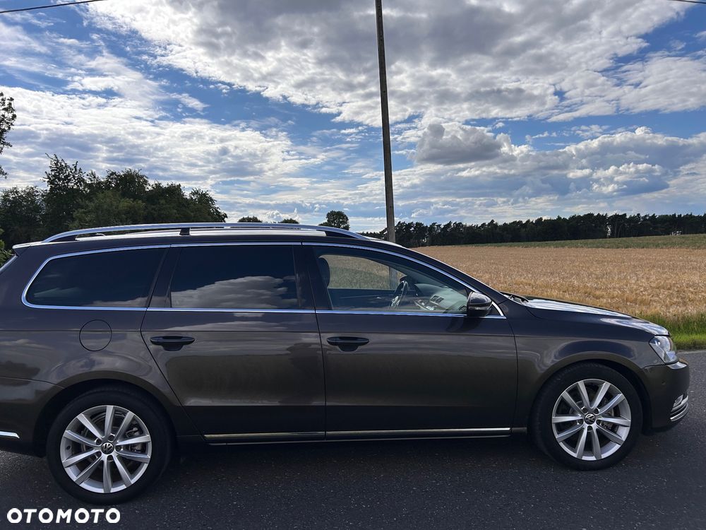 Volkswagen Passat 2.0 TDI DPF DSG Comfortline - 4