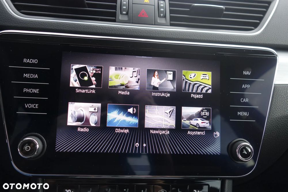 Skoda Superb 1.5 TSI Style DSG - 20