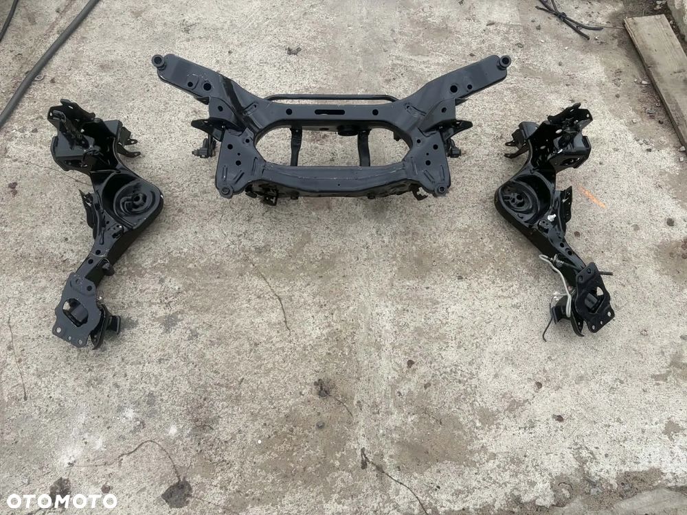 belka sanki wózek trawersa zawieszenia tył + wachacze Nissan Qashqai J10 J11 X-TRAIL T31 Koleos 4x4 2x2 Orginał bez rdzy super stan import italy