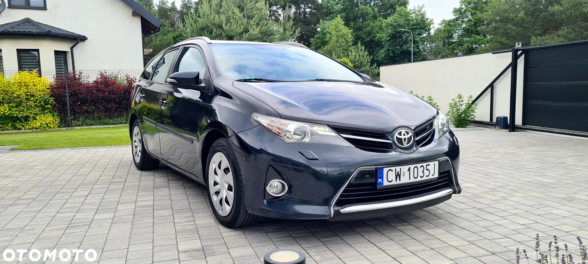 Toyota Auris 1.6 Premium - 4