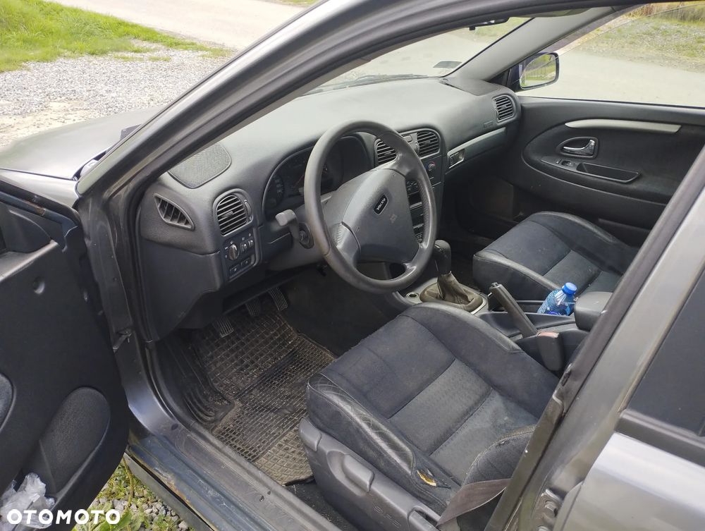 Volvo V40 1.9D Edition - 1