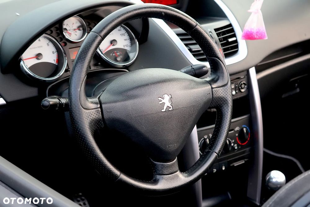 Peugeot 207 CC - 29