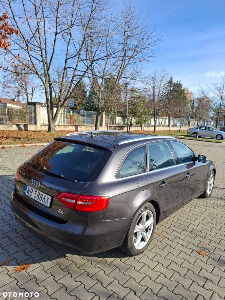 Audi A4 Avant 2.0 TDI DPF quattro Ambition - 8