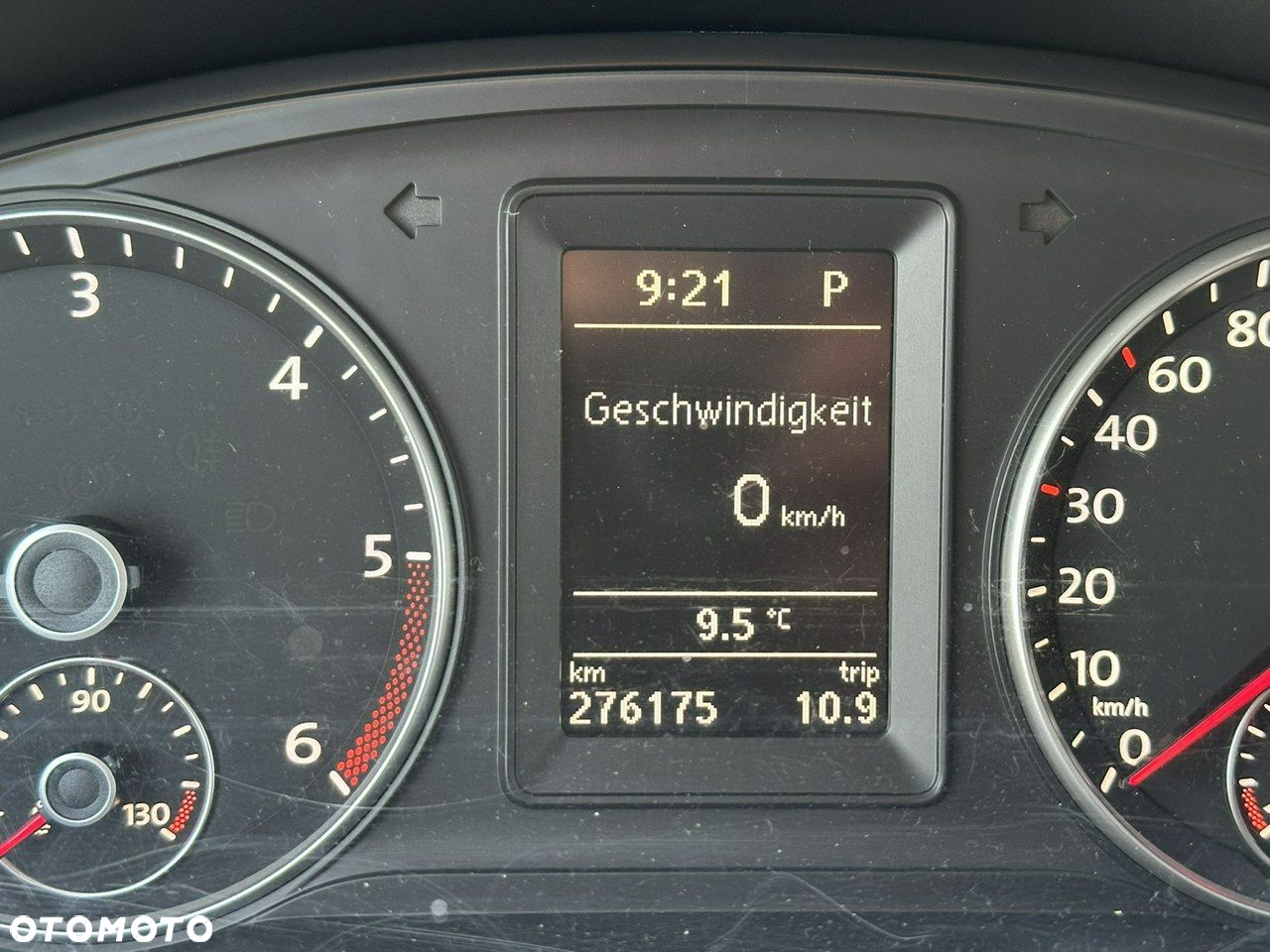 Volkswagen Caravelle - 16