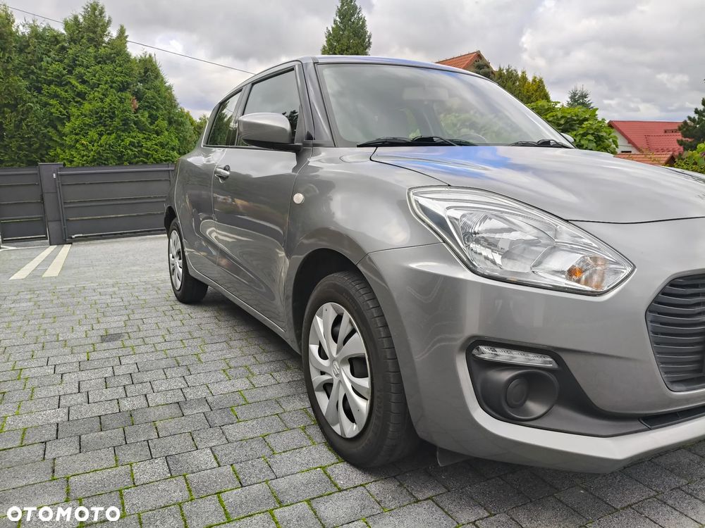 Suzuki Swift 1.2 Premium - 4