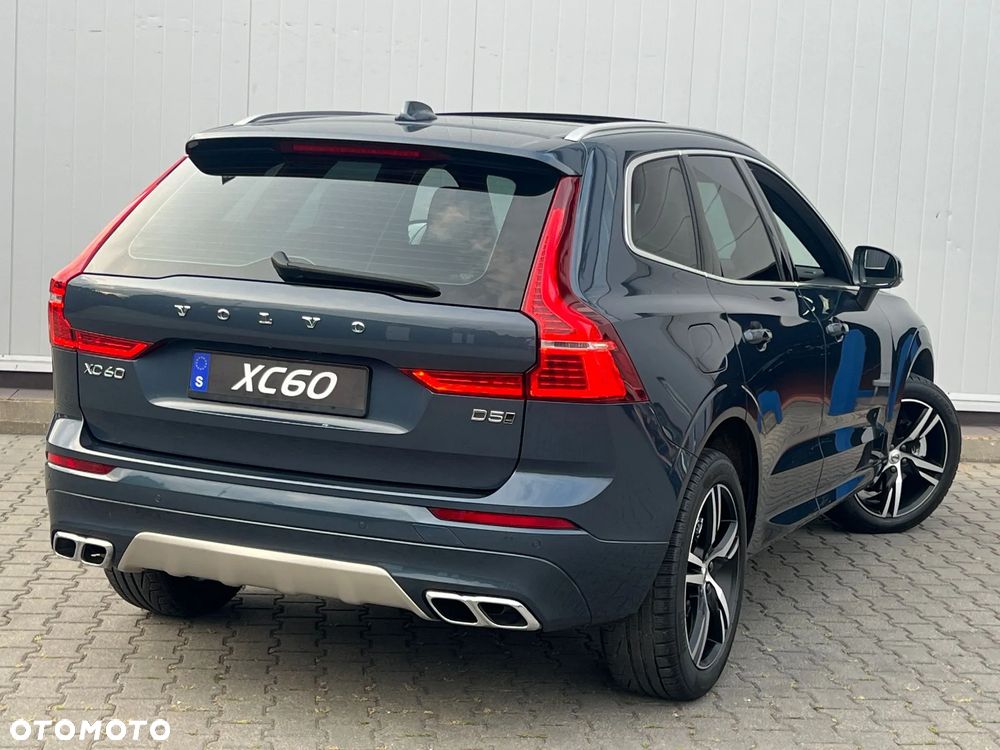 Volvo XC 60 D5 AWD Momentum - 8