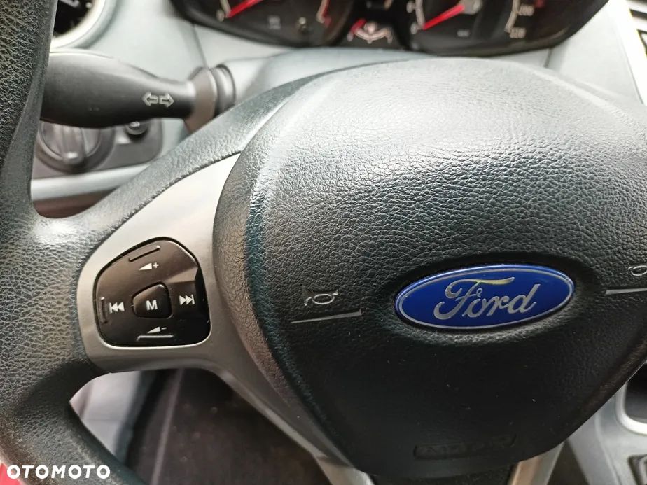 Ford Fiesta - 19