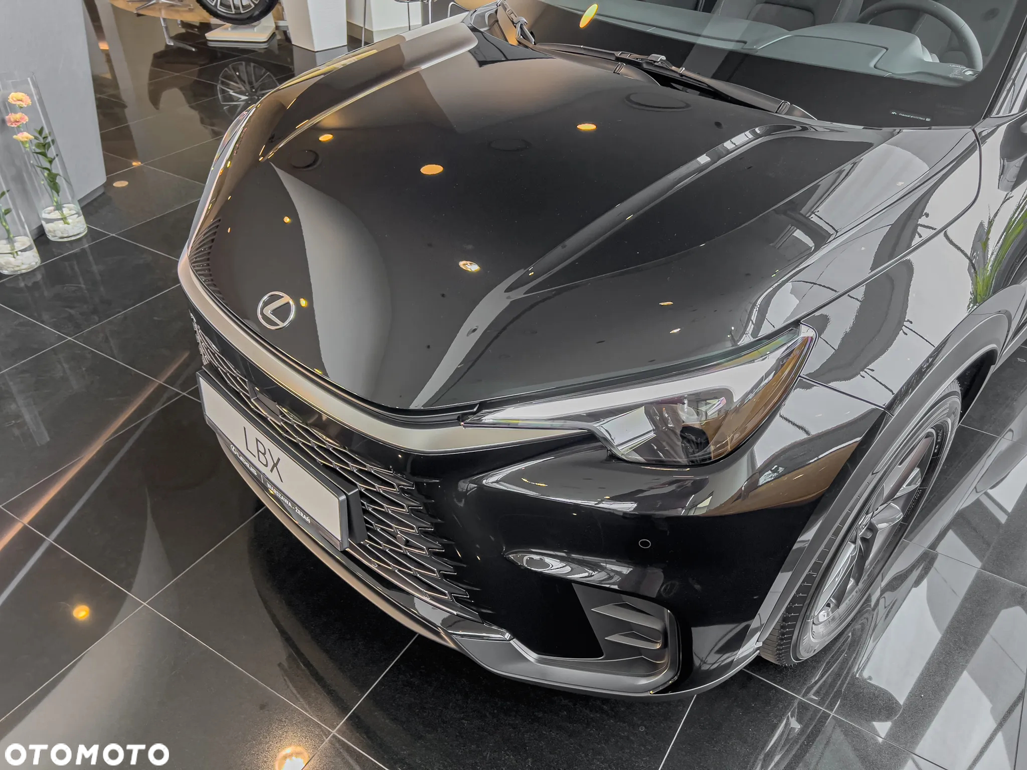 Lexus LBX 1.5 Hybrid - 14