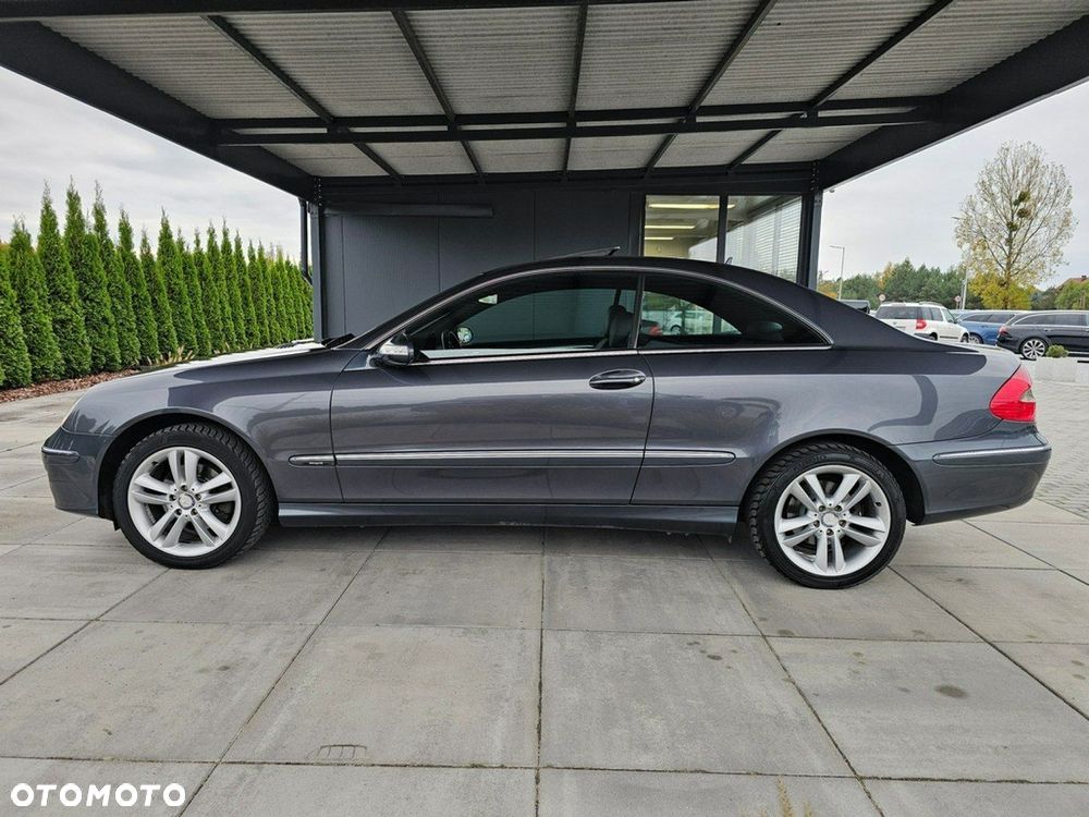 Mercedes-Benz CLK - 9