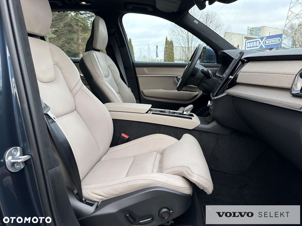 Volvo XC 90 - 13