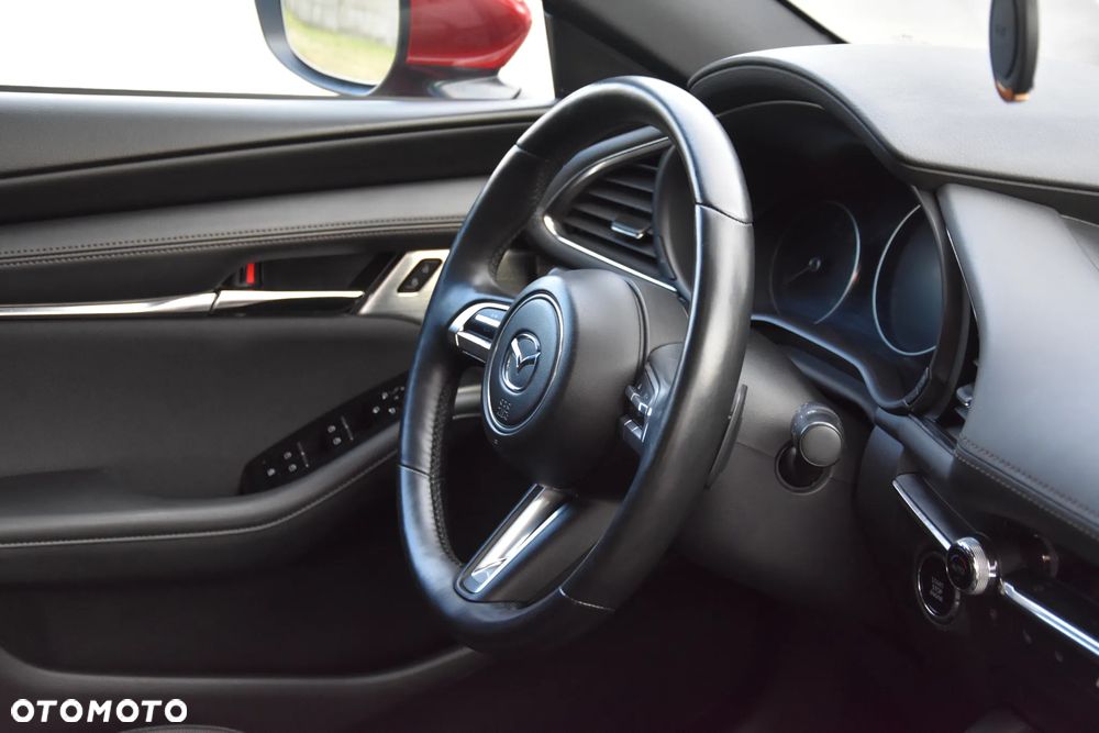 Mazda 3 e-SKYACTIV-G 2.0 M HYBRID DRIVE - 19