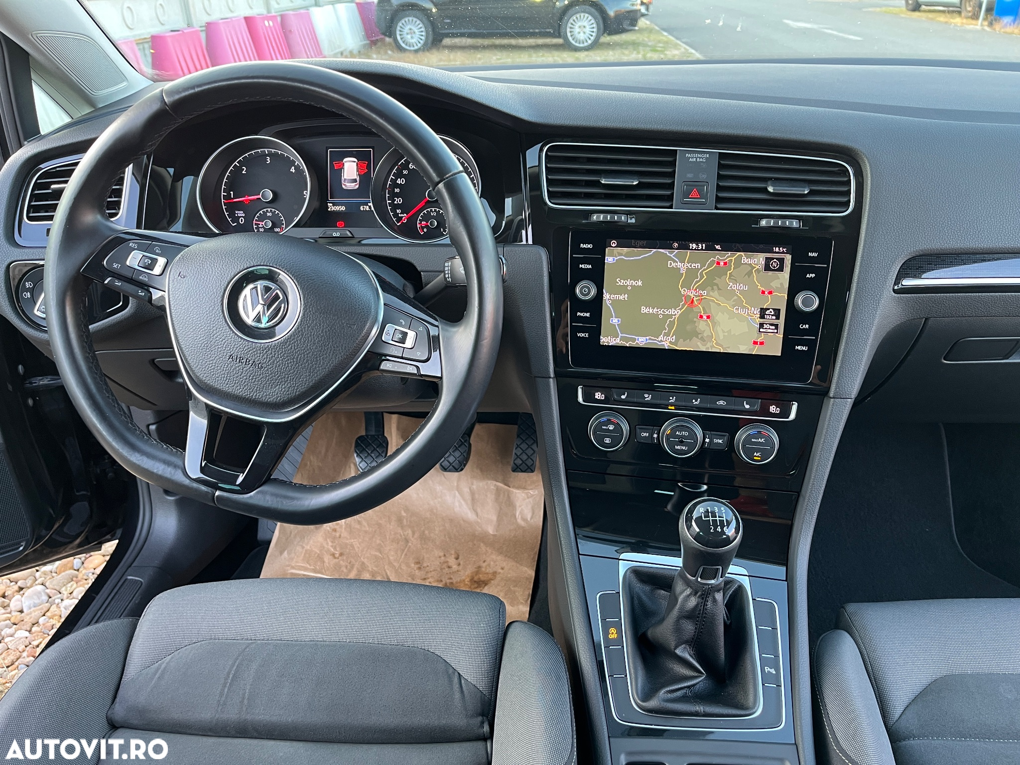 Volkswagen Golf 2.0 TDI (BlueMotion Technology) Highline - 6