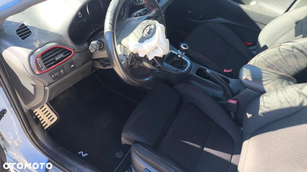 Hyundai i30 N - 12