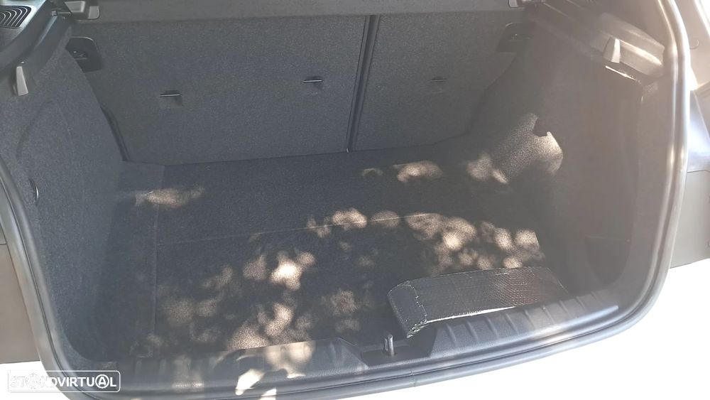 BMW 120 d Pack M - 42